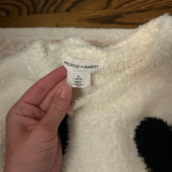 black and white heart kids sweater - Picture 2 of 3